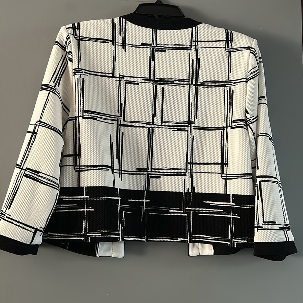 Studio one New York 2 piece black and cream dress - Picture 11 of 12